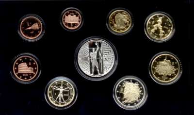 Serie completa di 9 monete in confezione ufficiale con moneta da 5 euro in Ag "Europa del Lavoro"