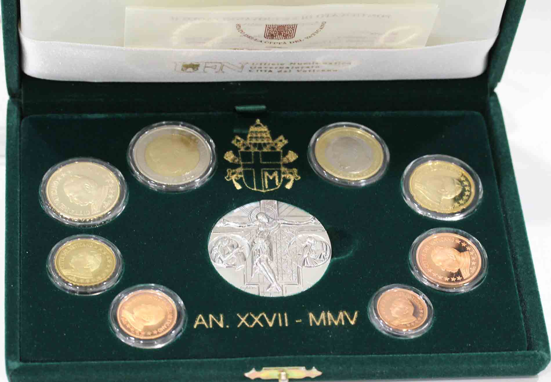 Serie divisionale completa di 8 monete in euro in confezione originale