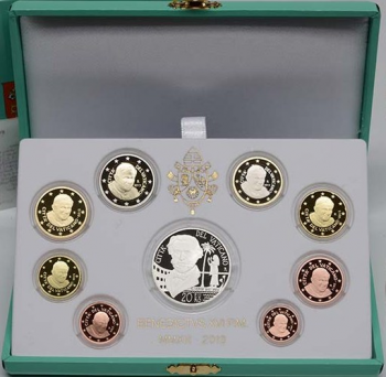 Papa Benedetto XVI - Serie completa di 8 monete in confezione originale con moneta da 20 euro in argento 