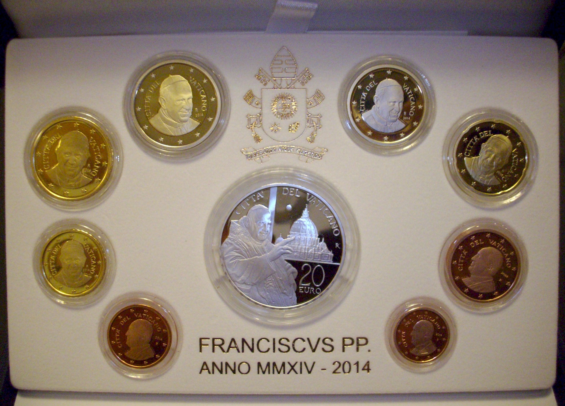 Papa Francesco - Serie completa di 8 monete in confezione originale con moneta da 20 euro in argento