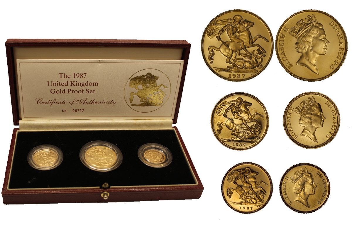 Serie di 3 monete da 2 - 1 - 1/2 sterlina gr. 27,93 in oro 917/000 - conf. originale 