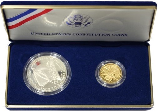 Bicentenario Costituzione - 5 dollari gr. 8,36 in oro 900/000 + moneta ag.