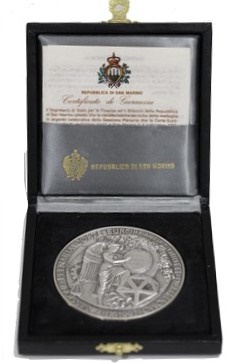 Diritti dell'uomo - Medaglia ufficiale gr. 85,00 in argento 986/000